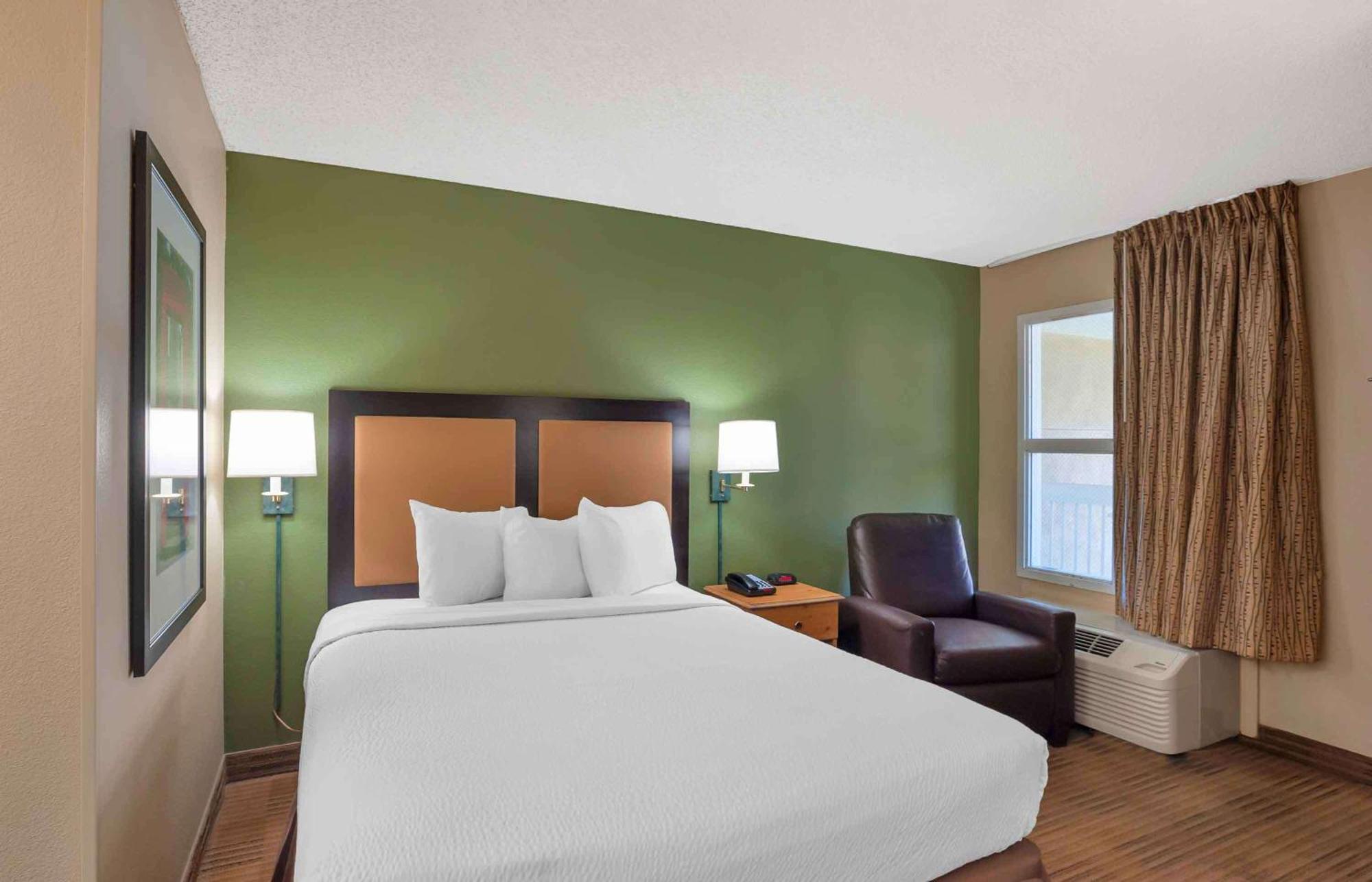 Extended Stay America Suites - San Diego - Sorrento Mesa Exterior photo